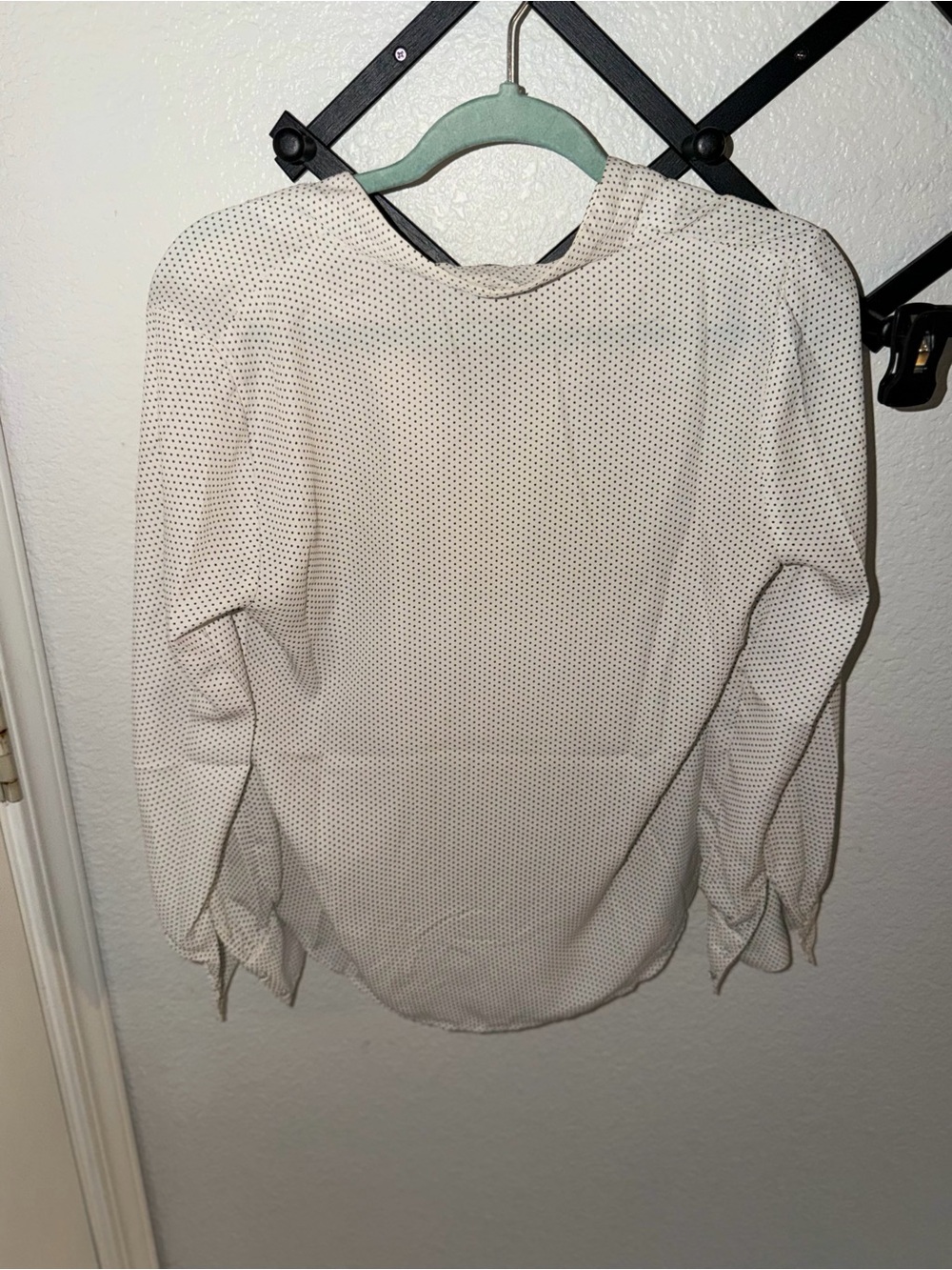 Adrianna Papell Ivory Black Polka Dot Blouse Long Sleeve Size Small - Picture 4 of 4